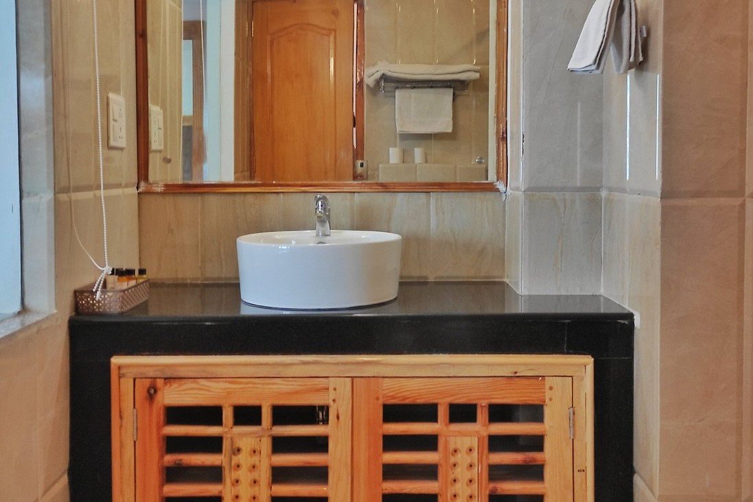 bathroom 3x2