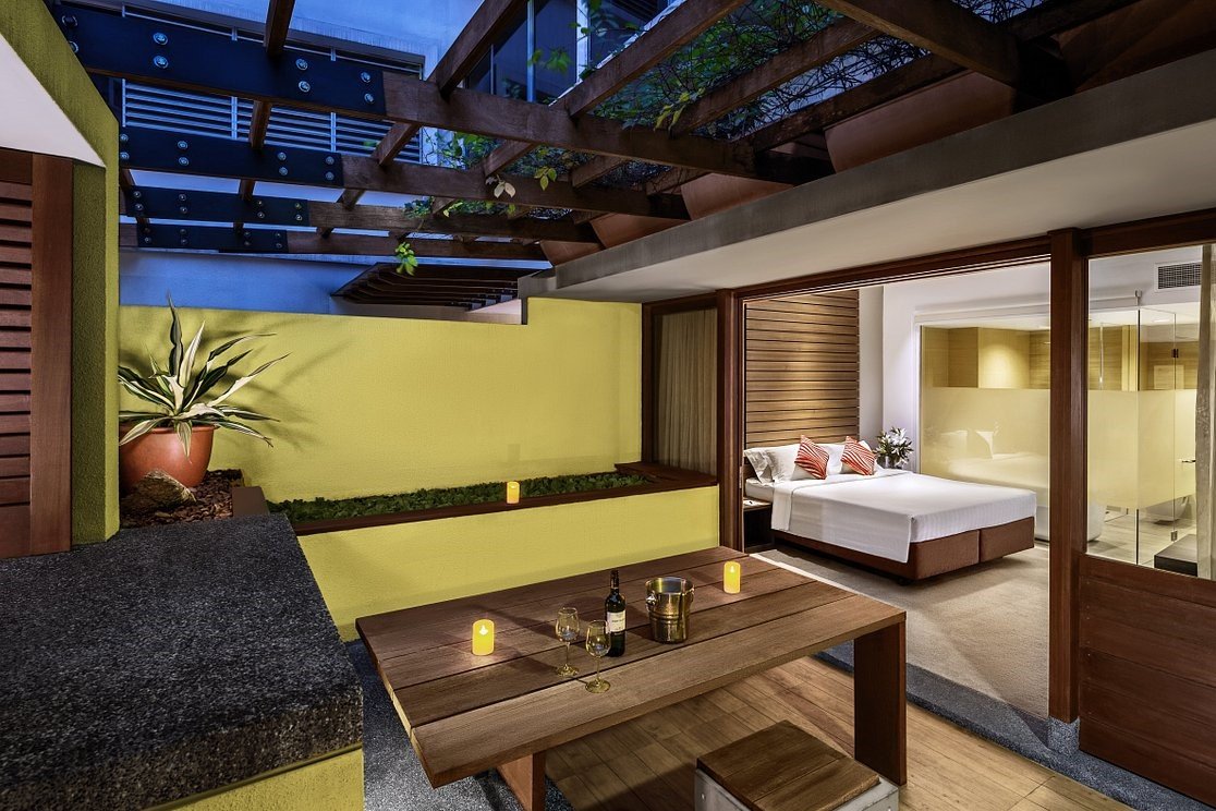 courtyard-room 3X2