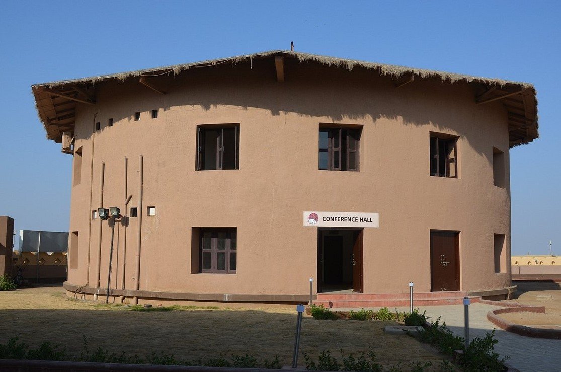 external-view-of-conference 3x2