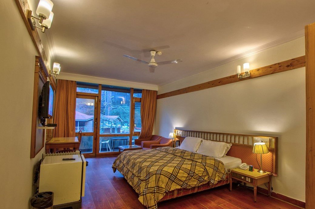 piccadily-manali 3X2