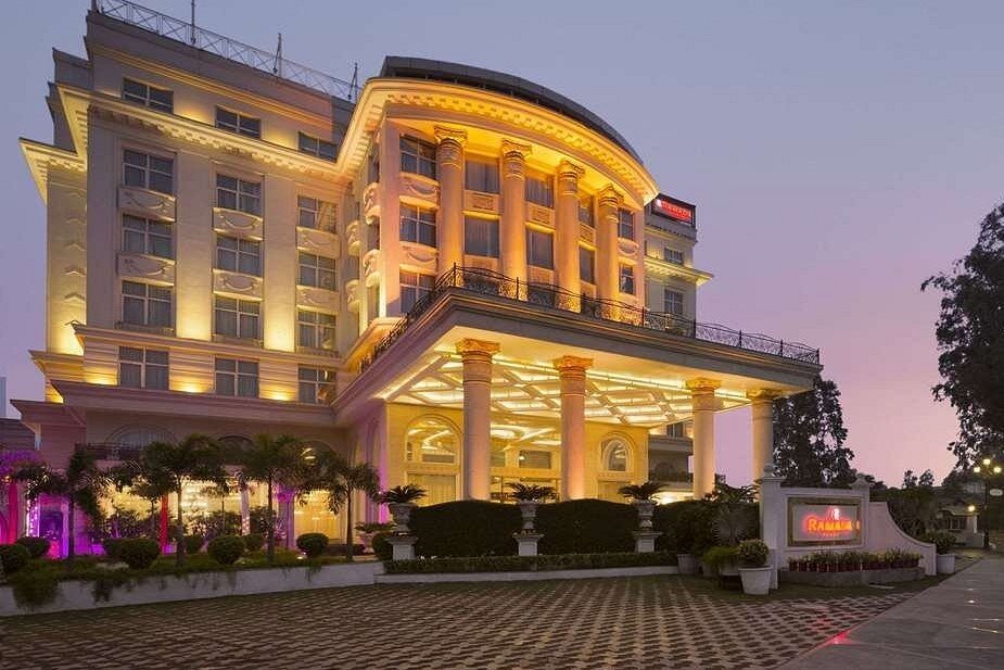 ramada-plaza-chandigarh 3X2