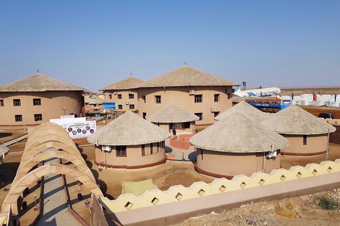 white-rann-resort 3x2