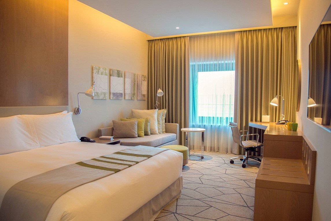Holiday Inn Dubai 2